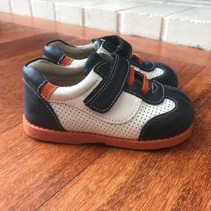 See Kai Run Size 7 like new shoes!